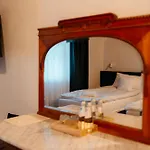 Folwark Wielka Wies - Palac Pod Debem 4*