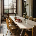Folwark Wielka Wies - Palac Pod Debem Bed & Breakfast