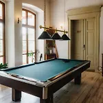 Couette-café Folwark Wielka Wies - Palac Pod Debem 4*
