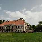 Bed & Breakfast Folwark Wielka Wies - Palac Pod Debem Glowczyce