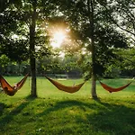 Bed & Breakfast Folwark Wielka Wies - Palac Pod Debem Glowczyce