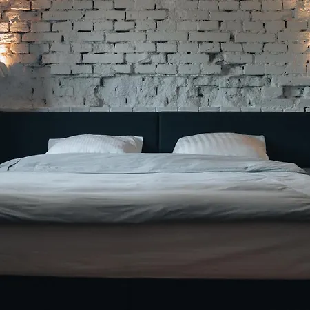 Folwark Wielka Wies - Palac Pod Debem 3*