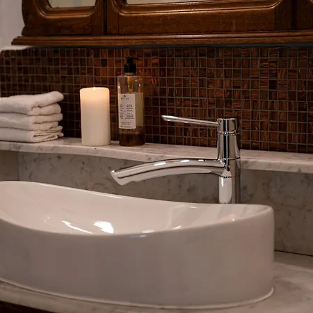 Folwark Wielka Wies - Palac Pod Debem Panzió 3*