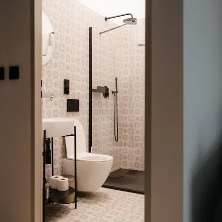 Folwark Wielka Wies - Palac Pod Debem Bed & Breakfast 3*