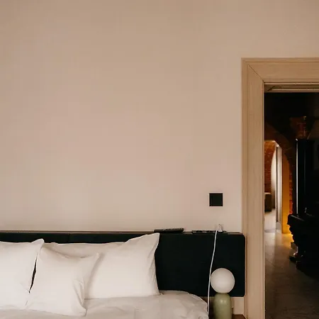 Bed & Breakfast Folwark Wielka Wies 4*