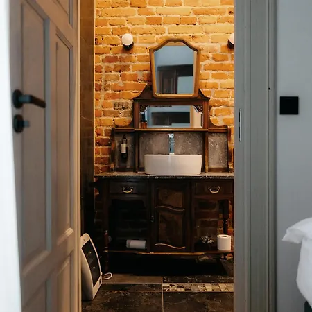 Bed & Breakfast Folwark Wielka Wies - Palac Pod Debem