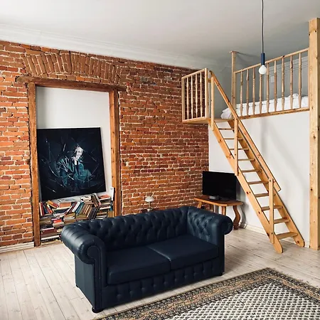 Folwark Wielka Wies - Palac Pod Debem Bed & Breakfast