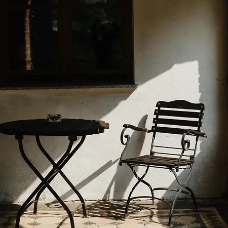 Folwark Wielka Wies Bed & Breakfast 4*