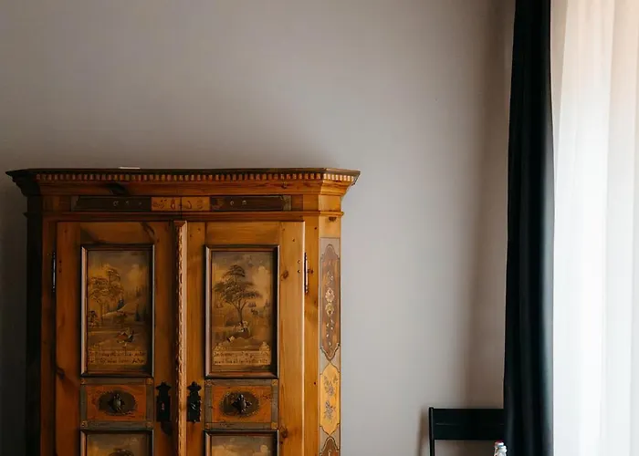 Bed & Breakfast Folwark Wielka Wies - Palac Pod Debem