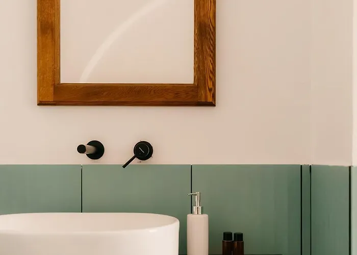 Folwark Wielka Wies - Palac Pod Debem Bed & Breakfast Glowczyce