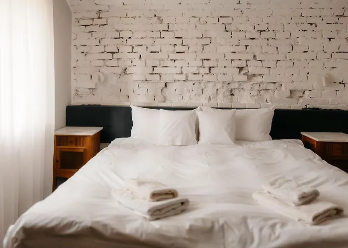 Folwark Wielka Wies - Palac Pod Debem 3* Glowczyce