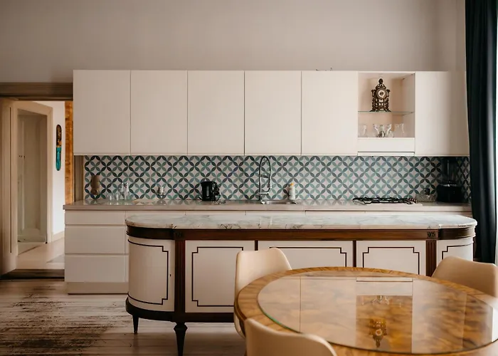 Folwark Wielka Wies - Palac Pod Debem Bed & Breakfast 3*