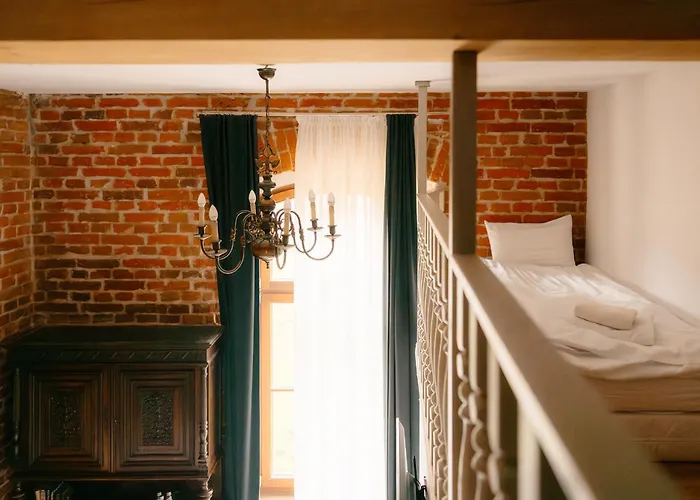 Pałac Wielka Wieś - Pałac Pod Dębem Nocleg ze śniadaniem Glowczyce