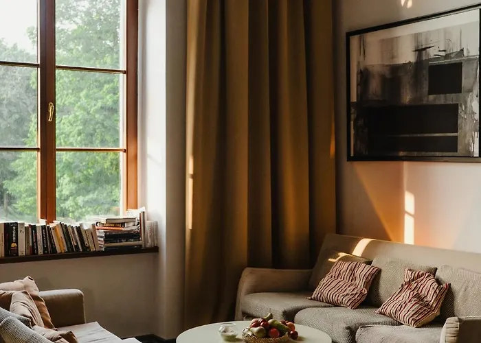 Pałac Wielka Wieś - Pałac Pod Dębem 4*